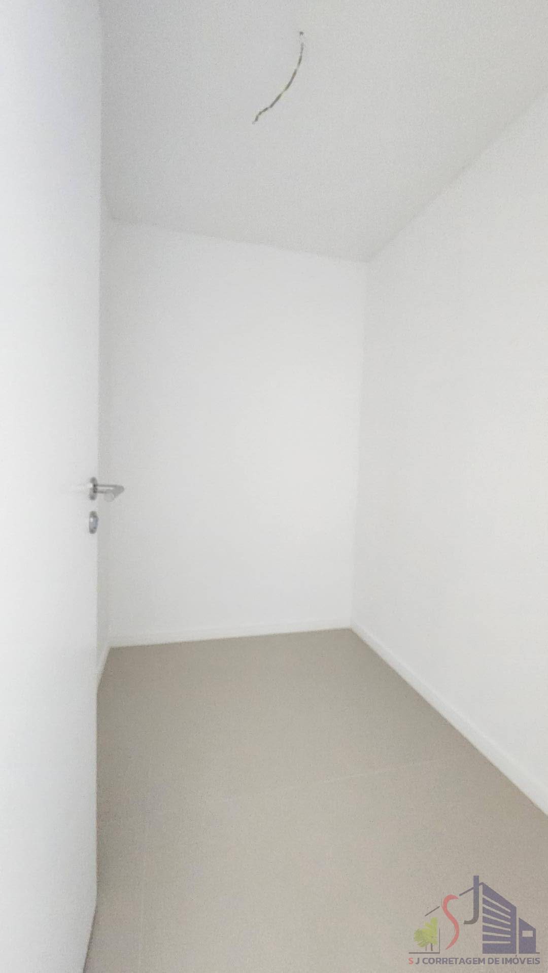 Apartamento à venda com 4 quartos, 149m² - Foto 9