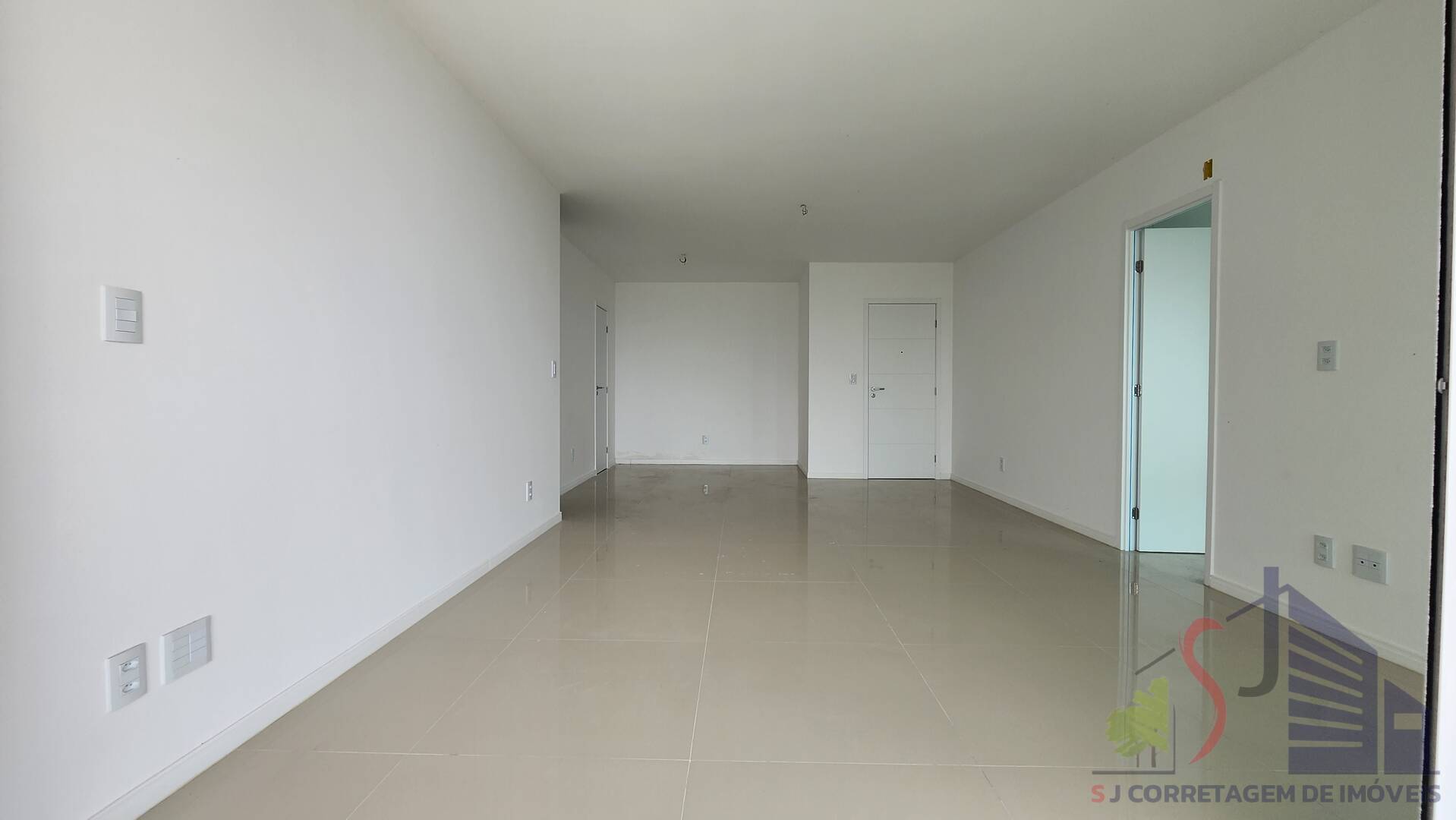 Apartamento à venda com 4 quartos, 149m² - Foto 6