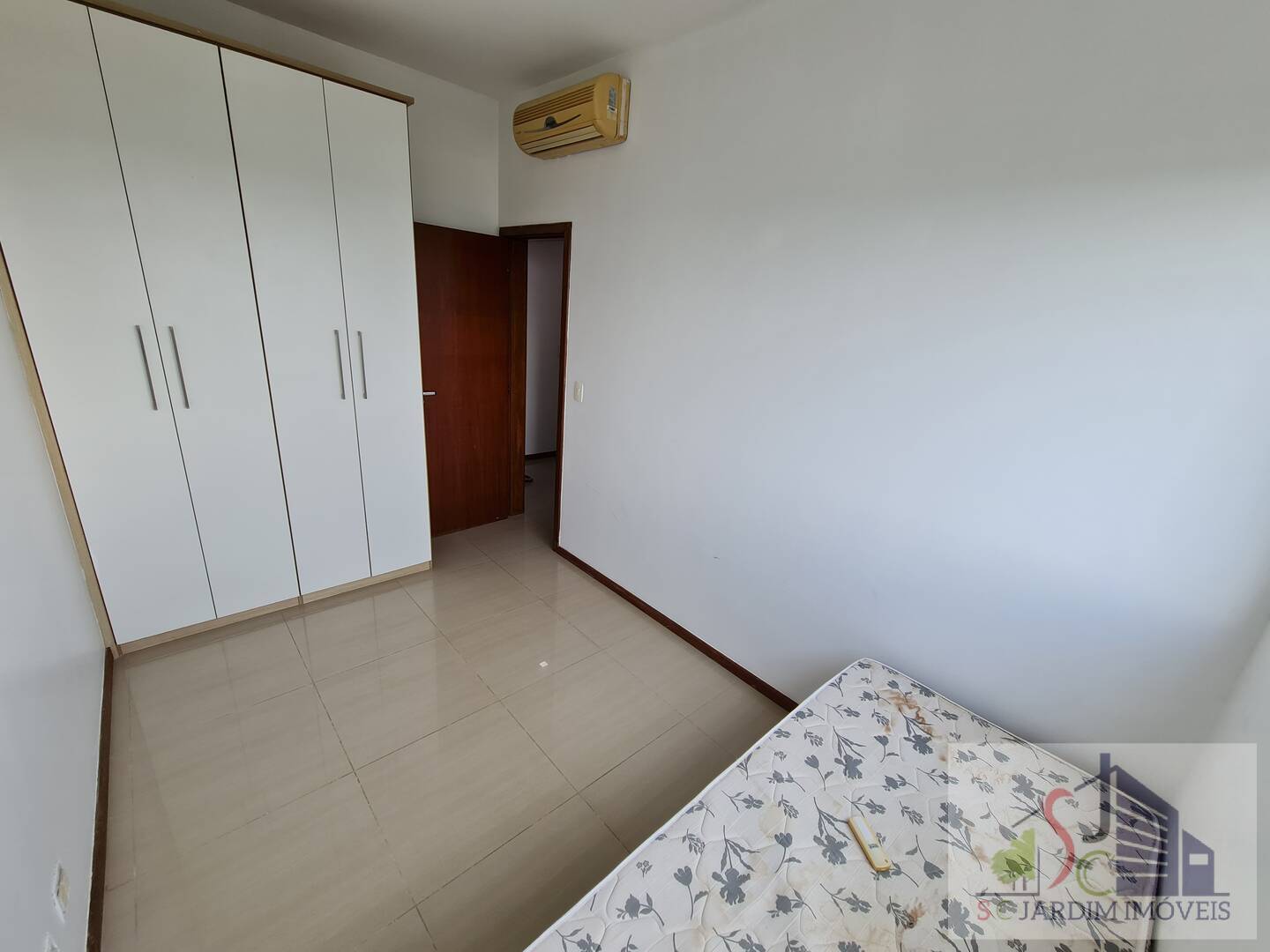 Apartamento à venda com 3 quartos, 94m² - Foto 11