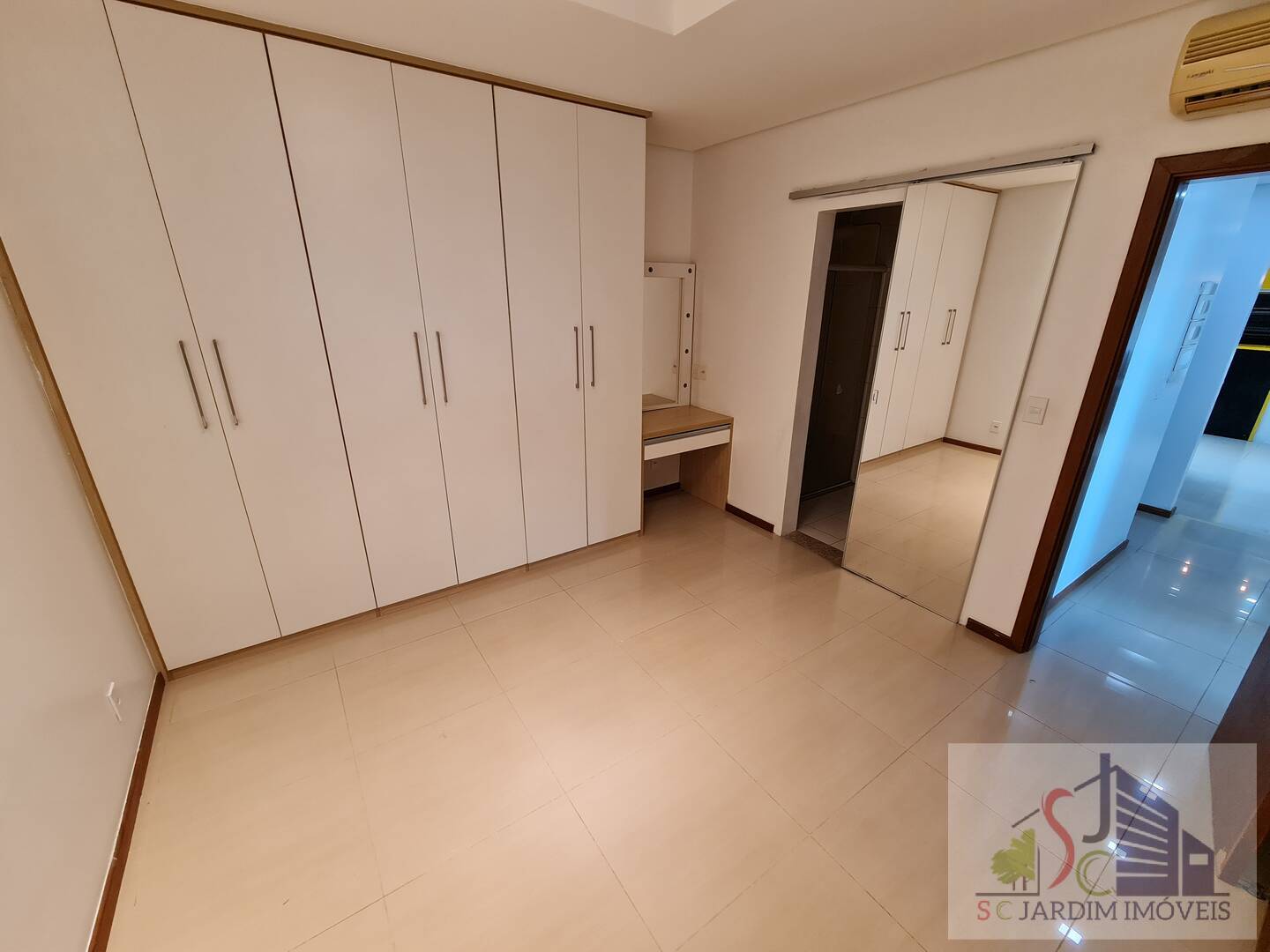 Apartamento à venda com 3 quartos, 94m² - Foto 15