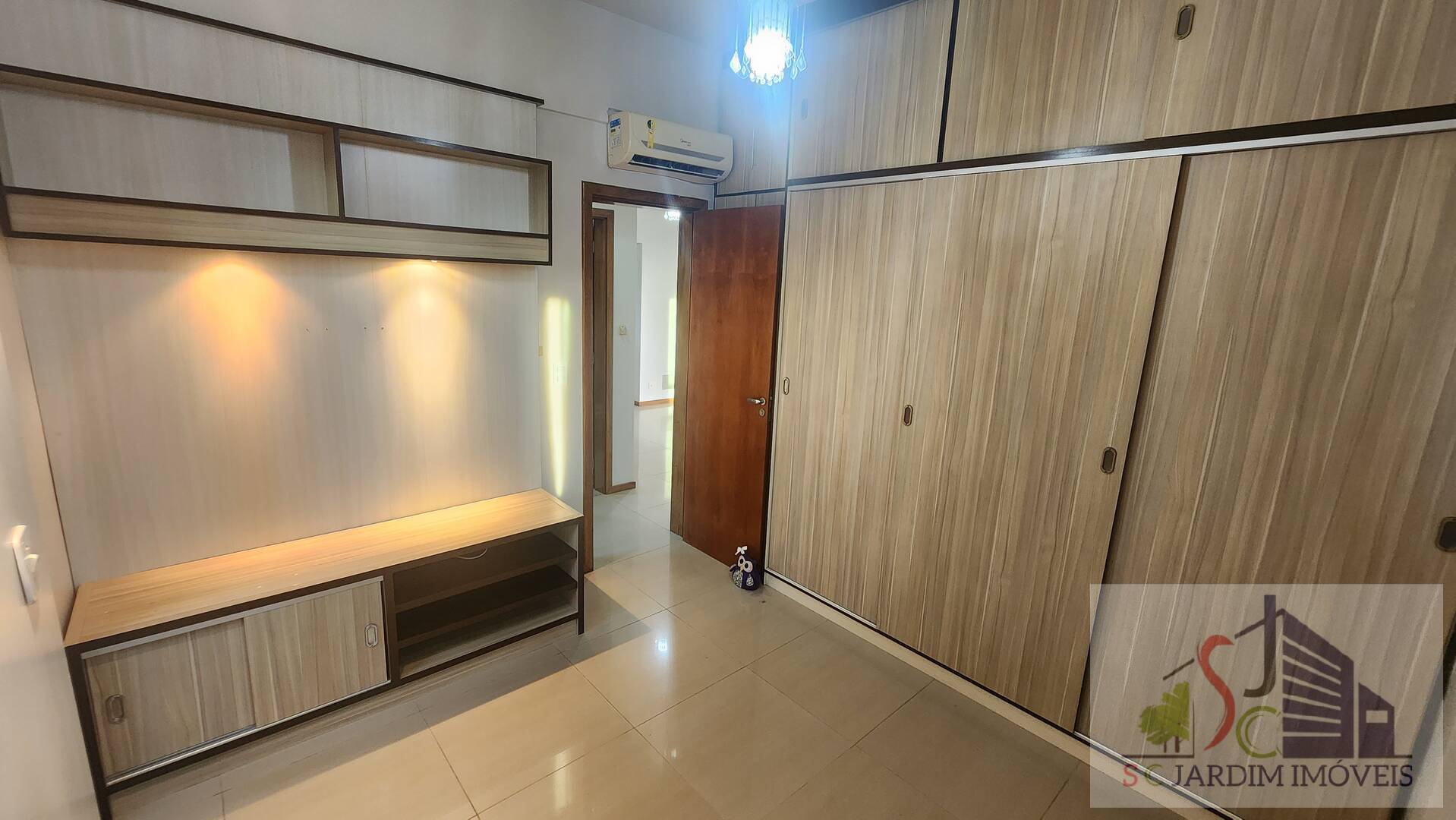 Apartamento para alugar com 2 quartos, 67m² - Foto 12