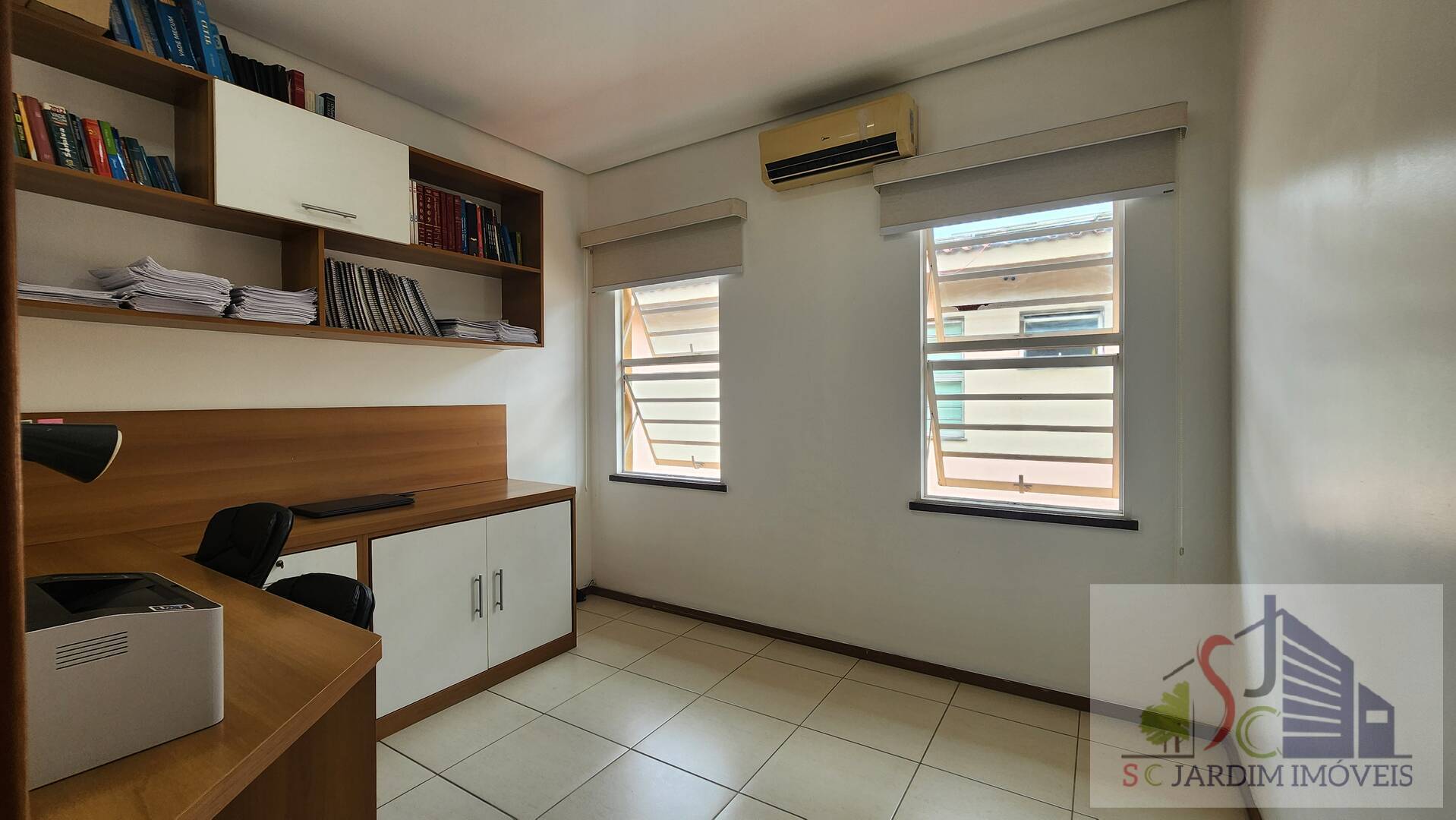 Casa de Condomínio à venda com 5 quartos, 200m² - Foto 13