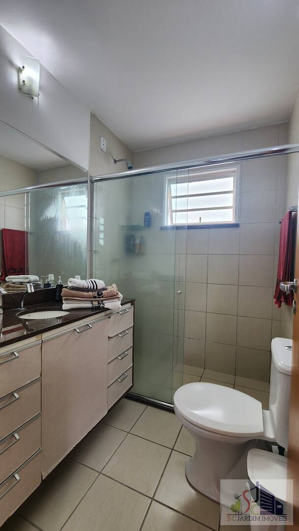 Casa de Condomínio à venda com 5 quartos, 200m² - Foto 18