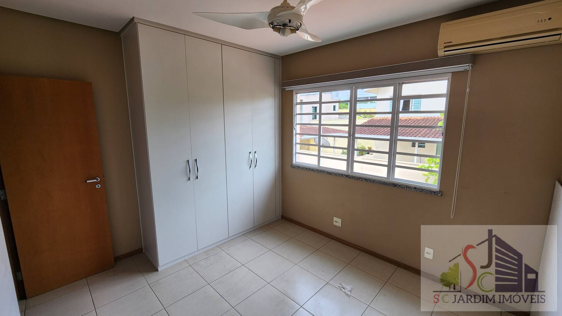 Casa de Condomínio para alugar com 4 quartos, 181m² - Foto 19