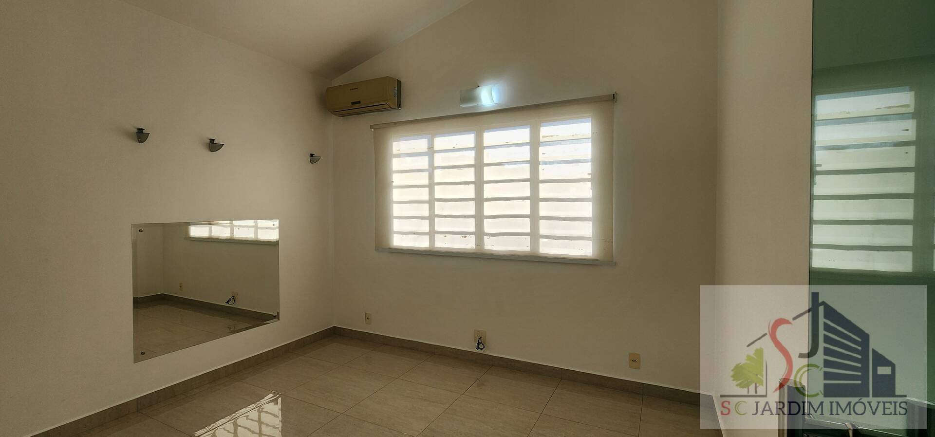 Casa de Condomínio para alugar com 4 quartos, 181m² - Foto 12