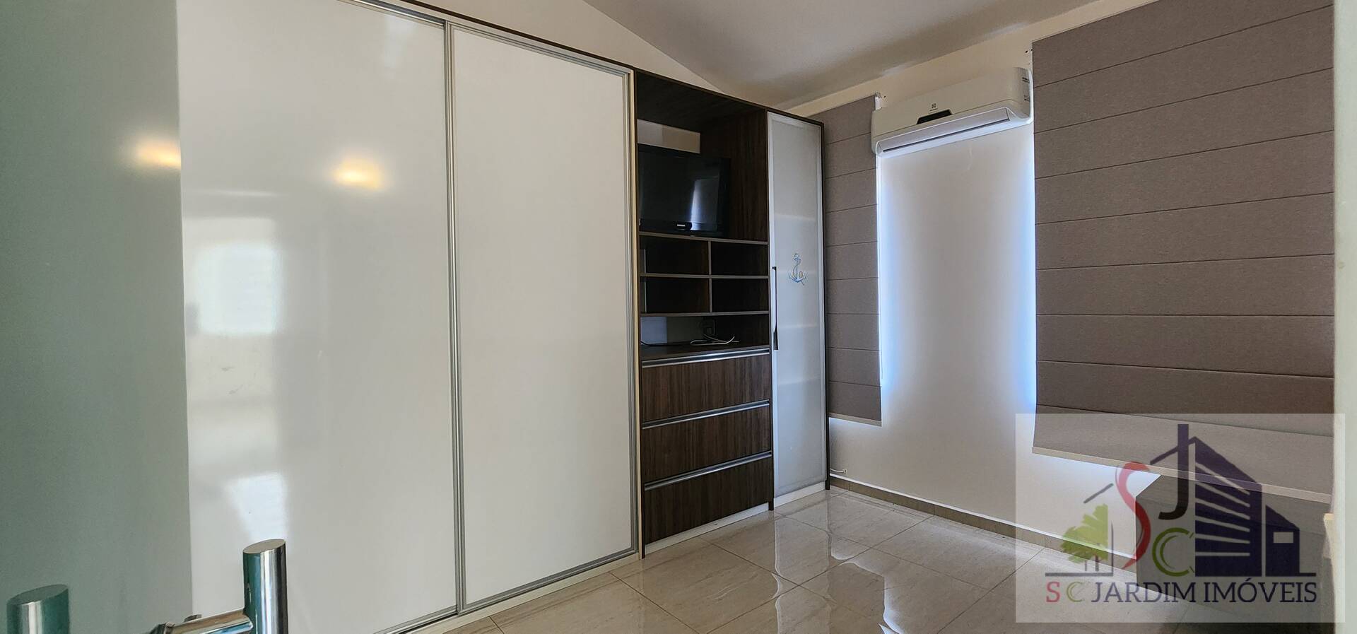 Casa de Condomínio para alugar com 4 quartos, 181m² - Foto 16