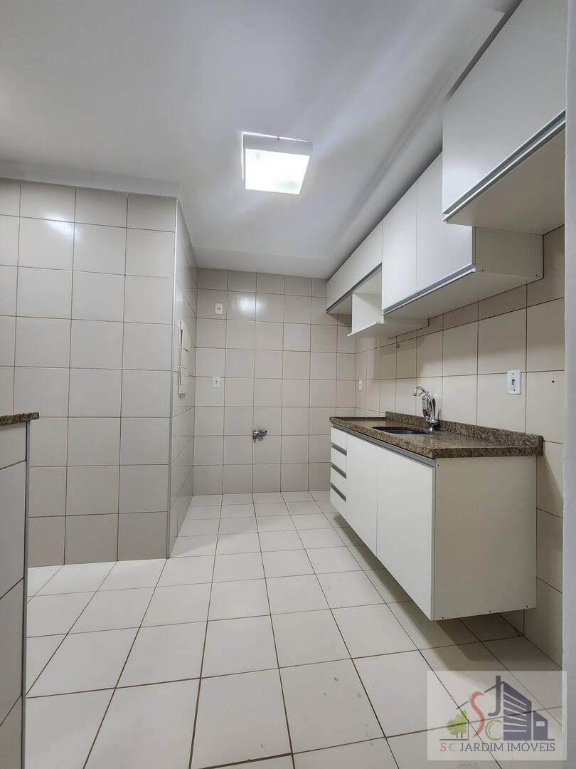 Apartamento para alugar com 2 quartos, 67m² - Foto 4