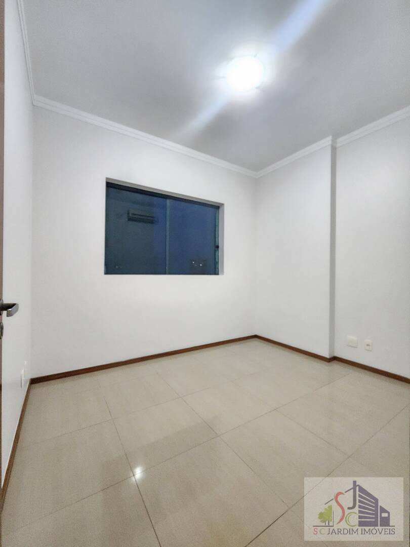 Apartamento para alugar com 2 quartos, 67m² - Foto 8