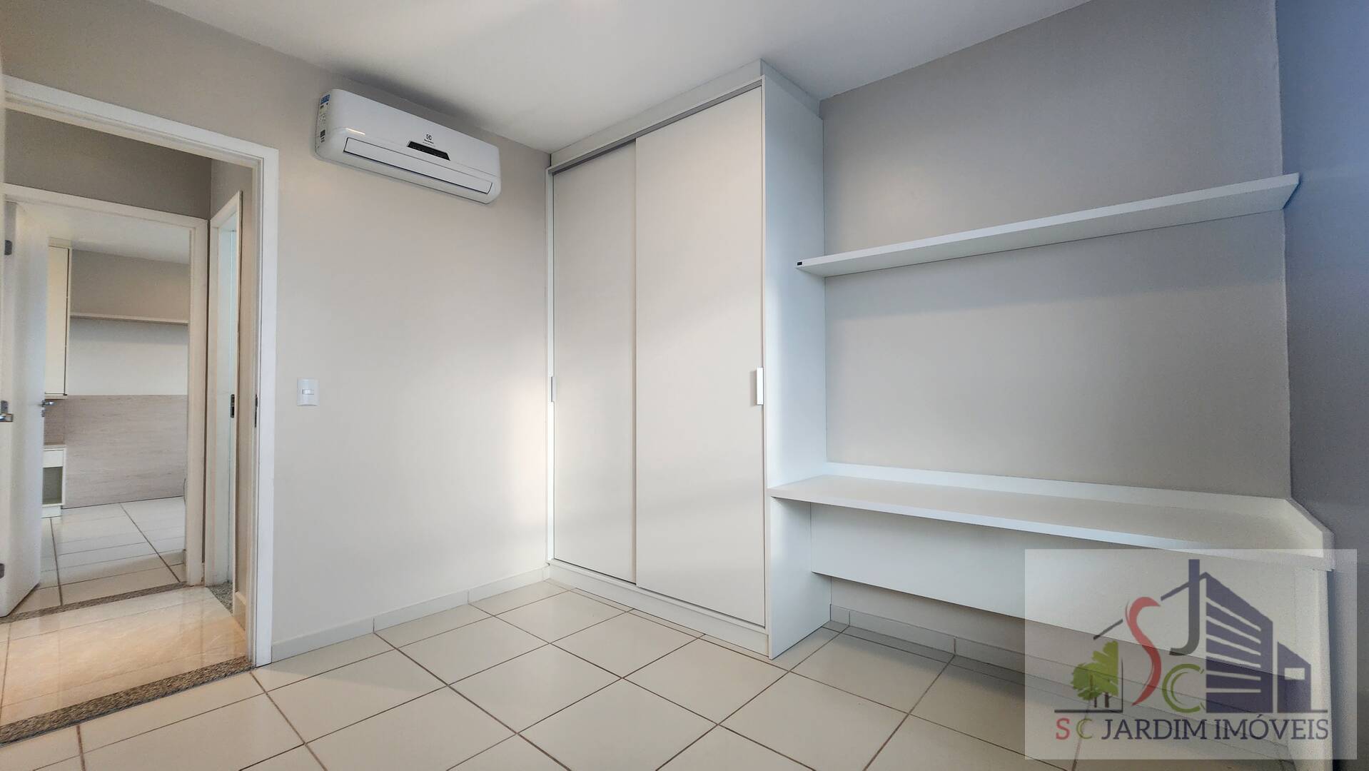 Apartamento para alugar com 2 quartos, 76m² - Foto 13